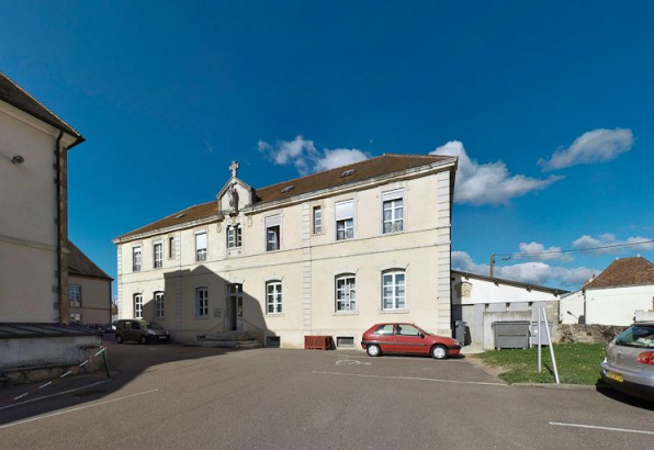 Ancien bâtiment des vieillards : façade. © Région Bourgogne-Franche-Comté, Inventaire du patrimoine
