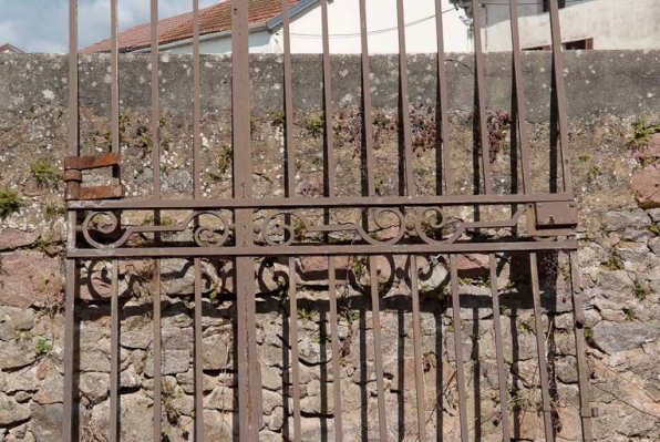 Ancien portail de la cour, détail. © Région Bourgogne-Franche-Comté, Inventaire du patrimoine