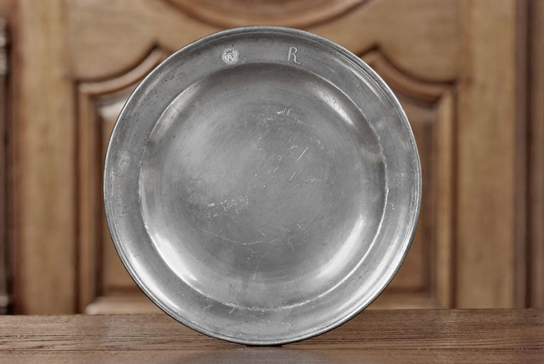 Assiette n° 230. © Région Bourgogne-Franche-Comté, Inventaire du patrimoine