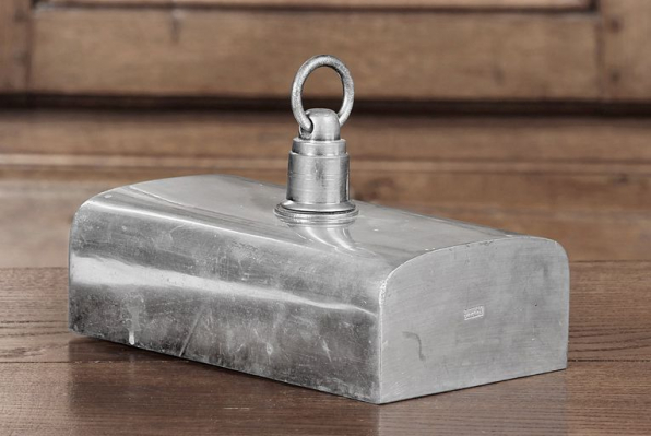 Vue d'ensemble d'une bouillotte. © Région Bourgogne-Franche-Comté, Inventaire du patrimoine