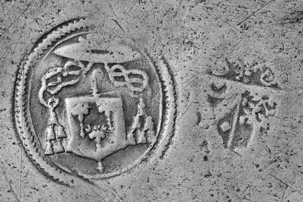 Armoiries de l'assiette n° 249. © Région Bourgogne-Franche-Comté, Inventaire du patrimoine