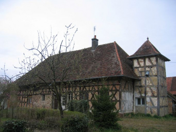 Vue d'ensemble de la façade postérieure de la maison. © Région Bourgogne-Franche-Comté, Inventaire du patrimoine