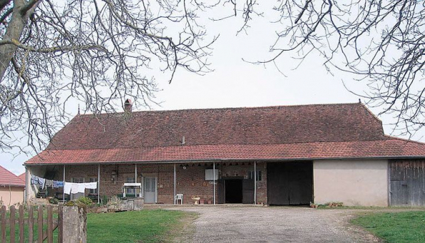 Vue d'ensemble de la façade. © Région Bourgogne-Franche-Comté, Inventaire du patrimoine