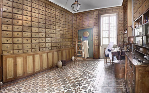 Pharmacie : laboratoire. © Région Bourgogne-Franche-Comté, Inventaire du patrimoine