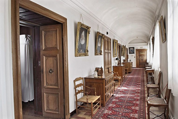 Couloir du corps de logis du 16e siècle. © Région Bourgogne-Franche-Comté, Inventaire du patrimoine