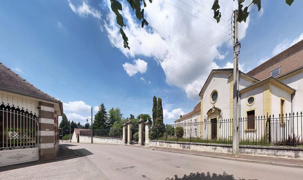 Façade du bâtiment donnant rue de la Gare. © Région Bourgogne-Franche-Comté, Inventaire du patrimoine