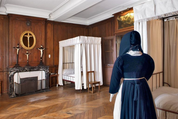 Ancienne chambre payante dite infirmerie des soeurs. © Région Bourgogne-Franche-Comté, Inventaire du patrimoine