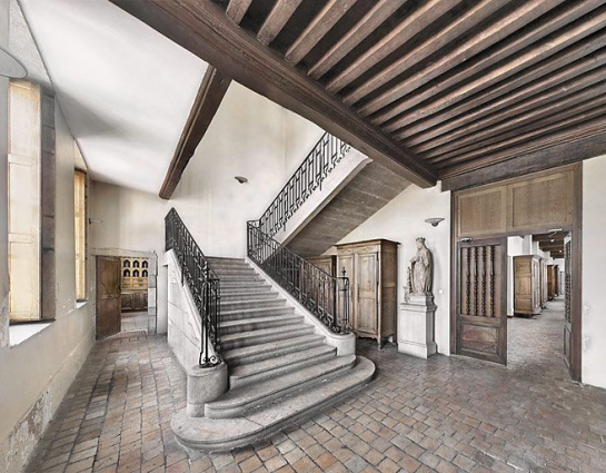 Escalier de l'aile gauche. © Région Bourgogne-Franche-Comté, Inventaire du patrimoine