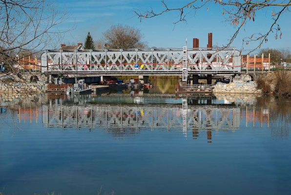 Ancien pont de chemin de fer, vu d'amont. © Région Bourgogne-Franche-Comté, Inventaire du patrimoine