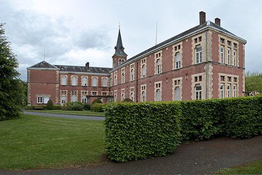 Aile droite et bâtiment en retour d'équerre. © Région Bourgogne-Franche-Comté, Inventaire du patrimoine