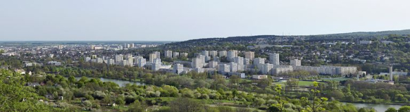 Vue générale de la Fontaine-d'Ouche depuis le parc de la fontaine aux fées au nord-ouest. © Région Bourgogne-Franche-Comté, Inventaire du patrimoine
