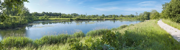 Port désaffecté avec épave de péniche. © Région Bourgogne-Franche-Comté, Inventaire du patrimoine