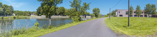 Vue d'ensemble des quais à gradins depuis la rive gauche. © Région Bourgogne-Franche-Comté, Inventaire du patrimoine