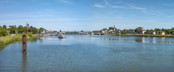 Vue d'ensemble de Losne, sur la rive gauche de la Saône. © Région Bourgogne-Franche-Comté, Inventaire du patrimoine