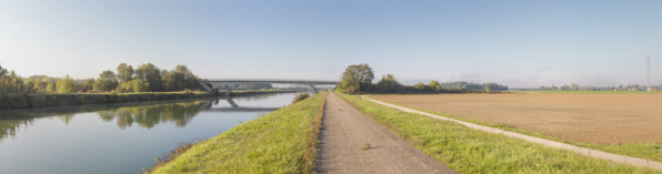 Vue d'ensemble de la dérivation au niveau du pont d'accès au Technoport. © Région Bourgogne-Franche-Comté, Inventaire du patrimoine