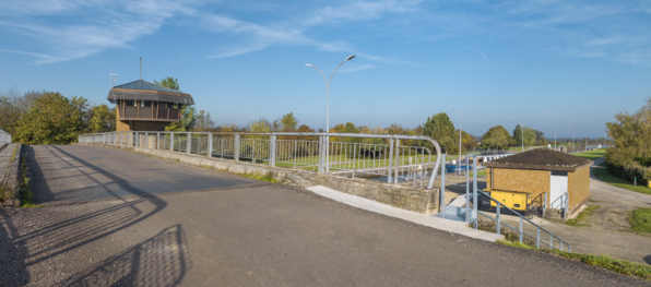 Vue d'ensemble depuis le pont sur écluse. © Région Bourgogne-Franche-Comté, Inventaire du patrimoine