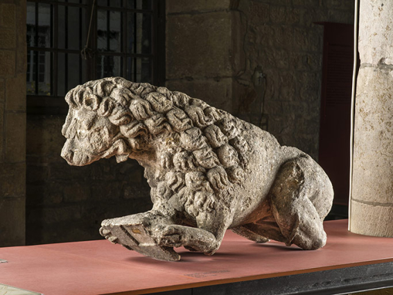 Gargouille de l'ancien château, conservée au musée archéologique de Dijon. © Musée archéologique, Dijon