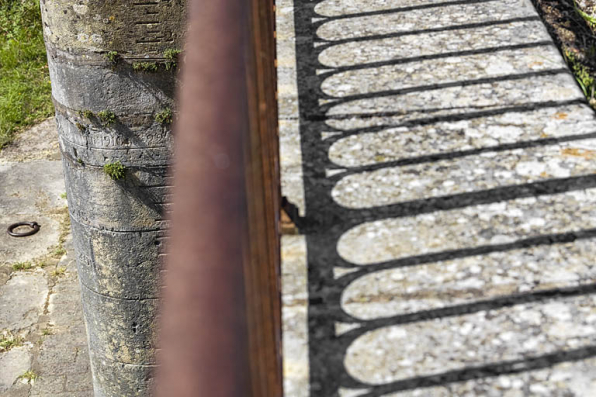 Détail de l'échelle de crue sur la culée du pont. © Région Bourgogne-Franche-Comté, Inventaire du patrimoine