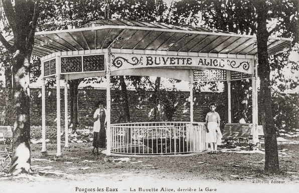 Buvette sur le site du Ponteau, vue depuis l'ouest. © Région Bourgogne-Franche-Comté, Inventaire du patrimoine