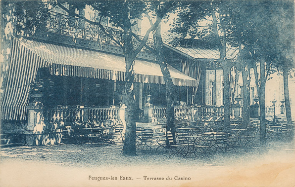 Bâtiment du cercle, terrasse du café au rez-de-chaussée. © Région Bourgogne-Franche-Comté, Inventaire du patrimoine