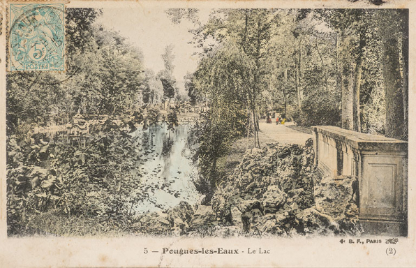 Pont de pierre au nord du lac (état au début du 20e siècle). © Région Bourgogne-Franche-Comté, Inventaire du patrimoine