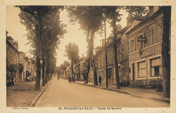 Situation de l'hôtel sur l'avenue de Paris, vue en direction du sud. © Région Bourgogne-Franche-Comté, Inventaire du patrimoine