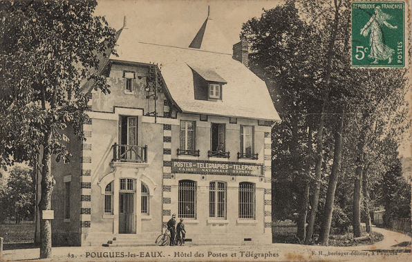 Façade, vue de trois-quarts. © Région Bourgogne-Franche-Comté, Inventaire du patrimoine