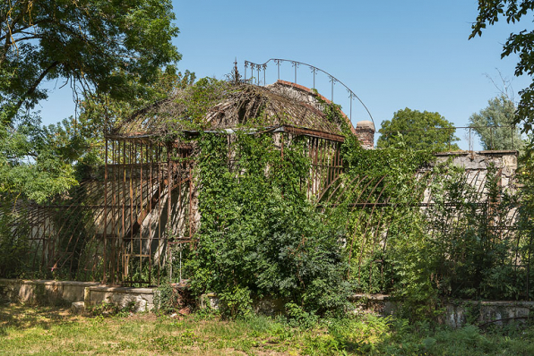 Pavillon central, vue de trois-quarts. © Région Bourgogne-Franche-Comté, Inventaire du patrimoine