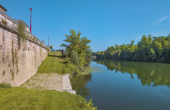 Quais de Verdun : la double rampe. © Région Bourgogne-Franche-Comté, Inventaire du patrimoine