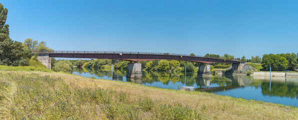 Le pont de Bragny vu d'amont. © Région Bourgogne-Franche-Comté, Inventaire du patrimoine