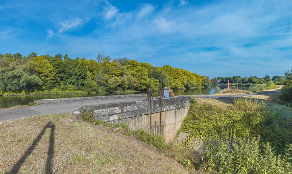 Vue d'ensemble du ponceau. © Région Bourgogne-Franche-Comté, Inventaire du patrimoine