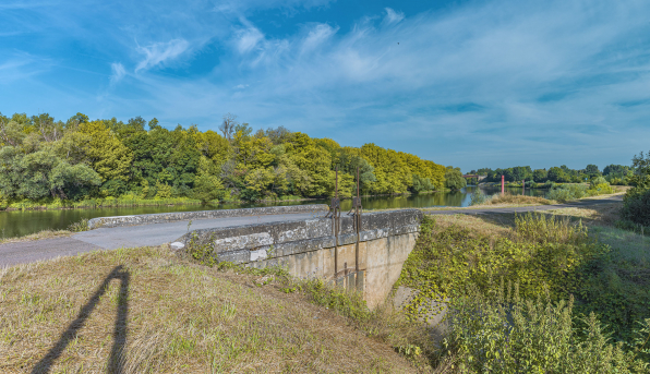 Vue d'ensemble du ponceau. © Région Bourgogne-Franche-Comté, Inventaire du patrimoine