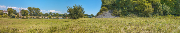 La digue amont de Chauvort entre l'ancien pont suspendu et le pont sur la Dheune. © Région Bourgogne-Franche-Comté, Inventaire du patrimoine