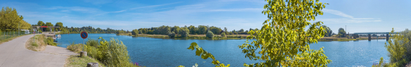 Vue panoramique avec de gauche à droite : le port de Gergy et le pont Boucicaut. © Région Bourgogne-Franche-Comté, Inventaire du patrimoine