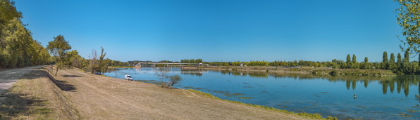 Les perrés et le barrage d'Ormes. © Région Bourgogne-Franche-Comté, Inventaire du patrimoine