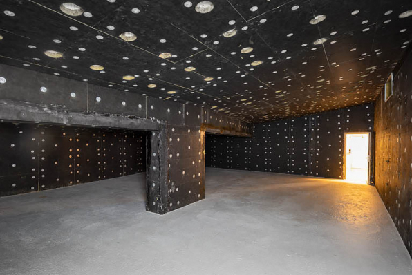 Plénum (en sous-sol) destiné à la ventilation de la salle. © Région Bourgogne-Franche-Comté, Inventaire du patrimoine