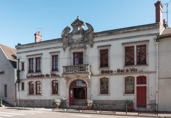 Façade antérieure, de trois quarts droite. © Région Bourgogne-Franche-Comté, Inventaire du patrimoine