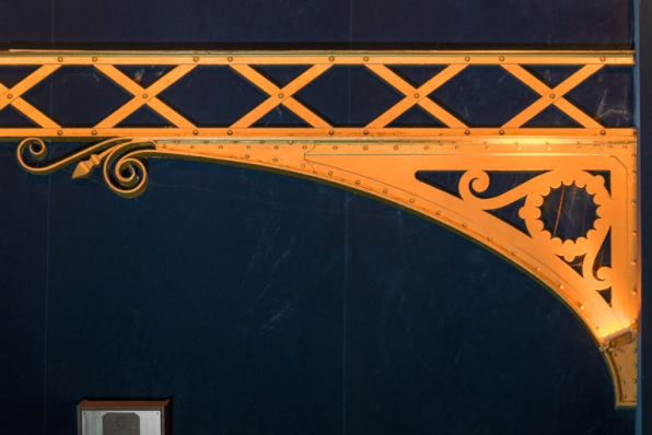 Cinéma, grande salle : détail de la charpente métallique (console). © Région Bourgogne-Franche-Comté, Inventaire du patrimoine Cinéma, grande salle : détail de la charpente métallique (console). © Région Bourgogne-Franche-Comté, Inventaire du patrimoine