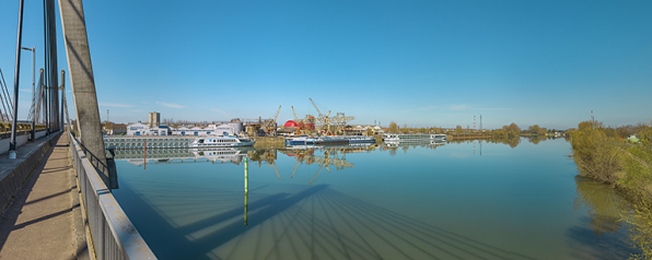 Le port nord vu depuis le pont de Bourgogne. © Région Bourgogne-Franche-Comté, Inventaire du patrimoine