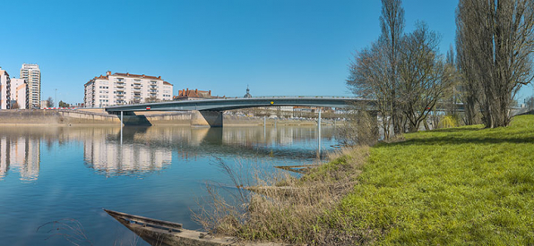 Vue d'ensemble du pont, prise d'aval. © Région Bourgogne-Franche-Comté, Inventaire du patrimoine