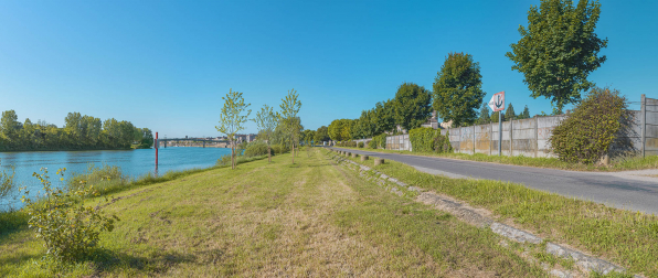 Quai de la Marine, en amont de Tournus (anciens perrés de la Pêcherie). © Région Bourgogne-Franche-Comté, Inventaire du patrimoine