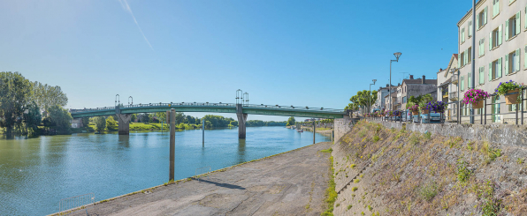 Le pont de Tournus, vu d'amont, rive droite. © Région Bourgogne-Franche-Comté, Inventaire du patrimoine