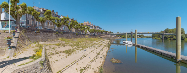 La partie amont des quais à gradins. © Région Bourgogne-Franche-Comté, Inventaire du patrimoine