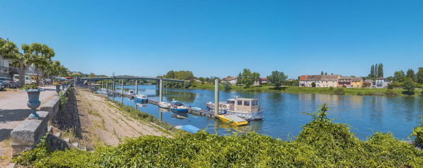 Vue d'ensemble des quais à gradins. © Région Bourgogne-Franche-Comté, Inventaire du patrimoine