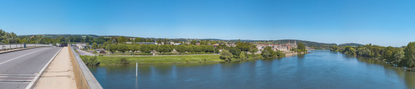 Tournus depuis le pont de Lacrost. © Région Bourgogne-Franche-Comté, Inventaire du patrimoine