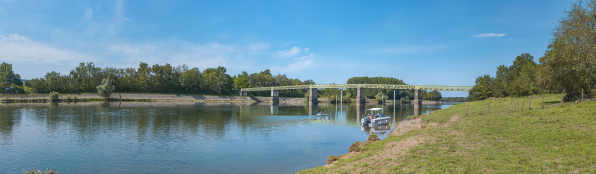 Le pont vu d'aval depuis la rive gauche. © Région Bourgogne-Franche-Comté, Inventaire du patrimoine