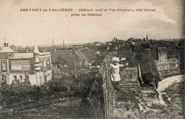 Chevigny-en-Vallières - Château neuf et Vue Générale, côté levant prise du Château. S.d. [1re moitié 20e siècle]. © Région Bourgogne-Franche-Comté, Inventaire du patrimoine