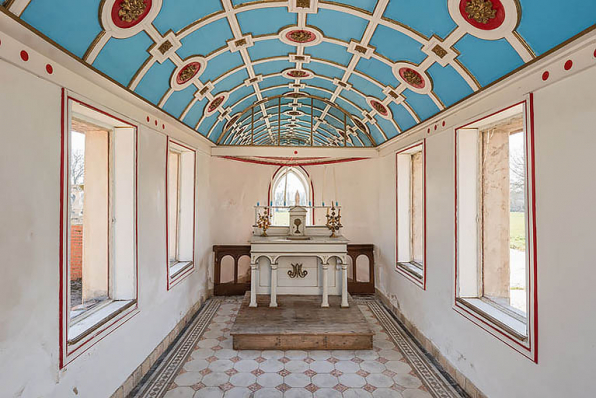 Chapelle : vue intérieure vers le choeur. © Région Bourgogne-Franche-Comté, Inventaire du patrimoine