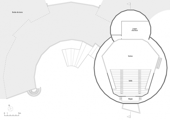 Plan schématique au niveau du toit de l'aile semi-circulaire. D'après un plan fourni par le Pôle Patrimoine de l'Université de Bourgogne. © Région Bourgogne-Franche-Comté, Inventaire du patrimoine