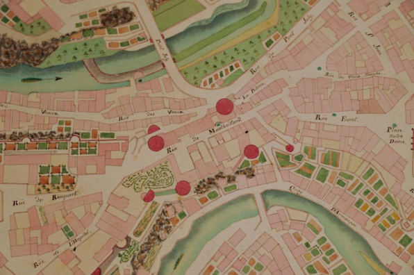 Plan de Semur-en-Auxois en 1812 [implantation de l'ancien château-fort]. © Région Bourgogne-Franche-Comté, Inventaire du patrimoine